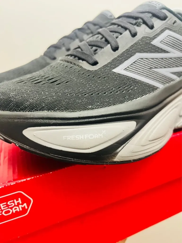 Used New Balance Fresh Foam X More V5 bike — image 7 of 12