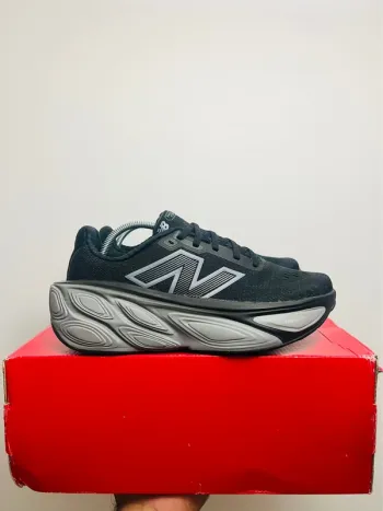 New Balance Fresh Foam X More V5 Running Shoes usato