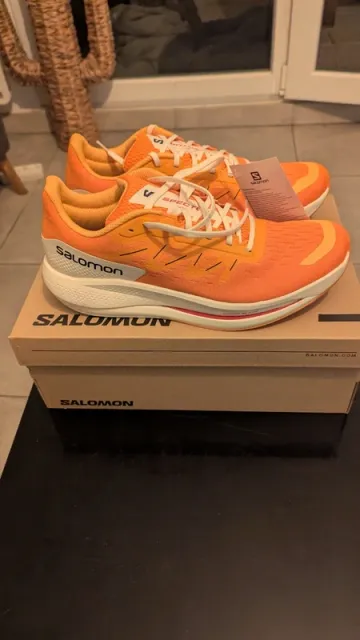 Käytetty Salomon Spectur Running Shoes