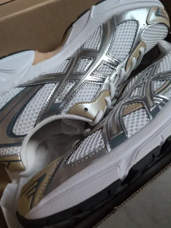 Used White Asics Gel 1130 bike — image 3 of 9