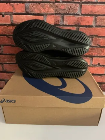 Used Asics Versablast 4 bike — image 5 of 8
