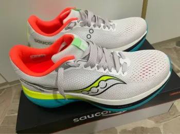 Saucony Endorphin Trainer bike usato — immagine 4 di 7