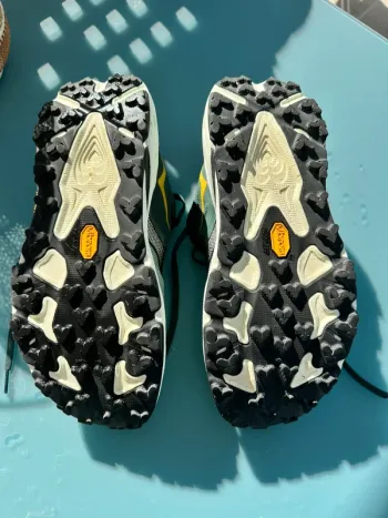 Used Hoka Speedgoat 7 bike — image 3 of 4
