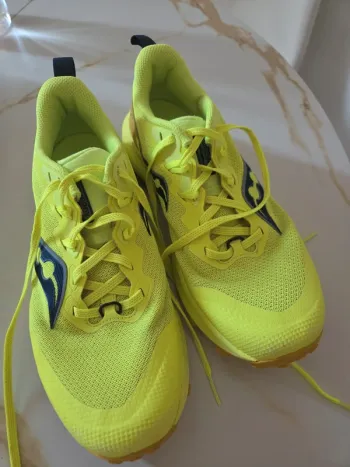 Saucony Trail Running Shoes Running Shoes usato