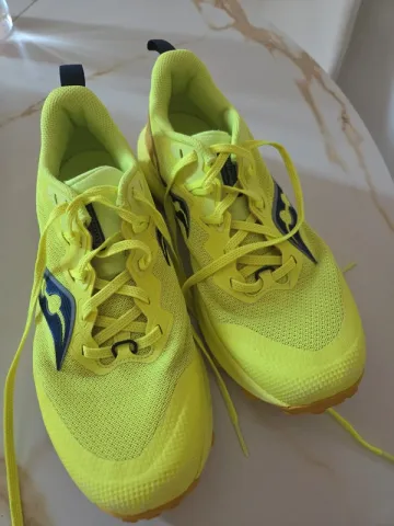 Käytetty Saucony Trail Running Shoes Running Shoes