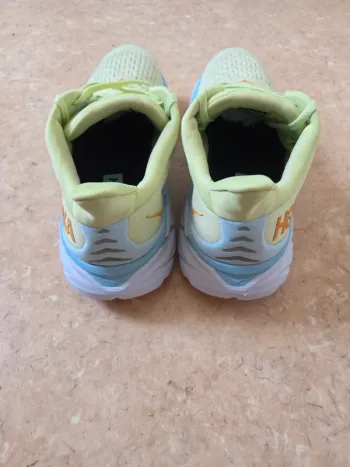 Used Hoka Clifton 8 bike — image 3 of 8