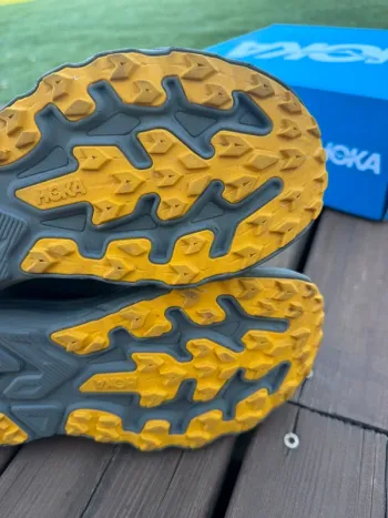 Used Hoka Challenger 8 GORE-TEX bike — image 4 of 6