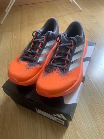 Käytetty Supernova Rise 3 Running Shoes