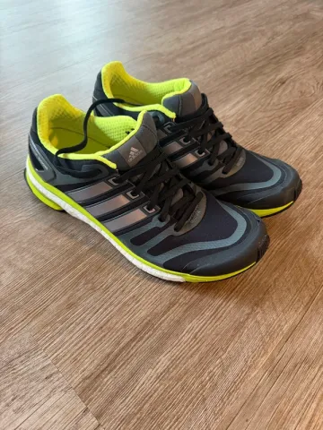 Käytetty Adidas Adistar Boost Running Shoes