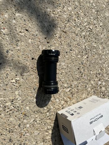 Tweedehands Shimano BSA 24mm Bottom Bracket 2025 Drivetrain & Pedals