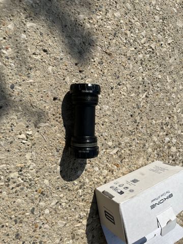 Gebrauchtes Shimano BSA 24mm Bottom Bracket 2025 Drivetrain & Pedals
