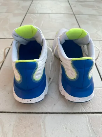 Used Nike Running Shoes bike — image 4 of 7