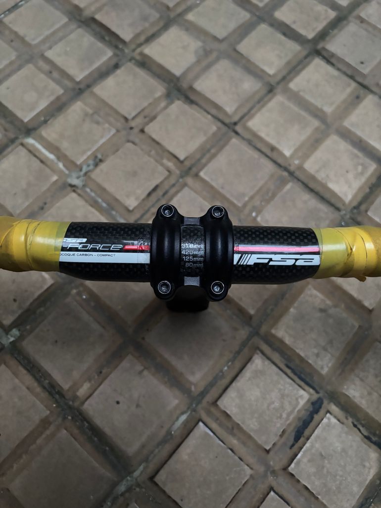 Fsa K-Force Compact Carbon Handlebar bike usato — immagine 3 di 3
