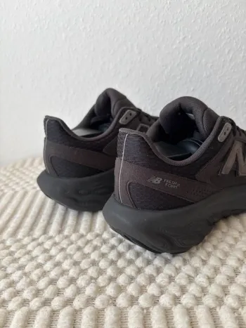 Used New Balance Fresh Foam bike — image 3 of 6