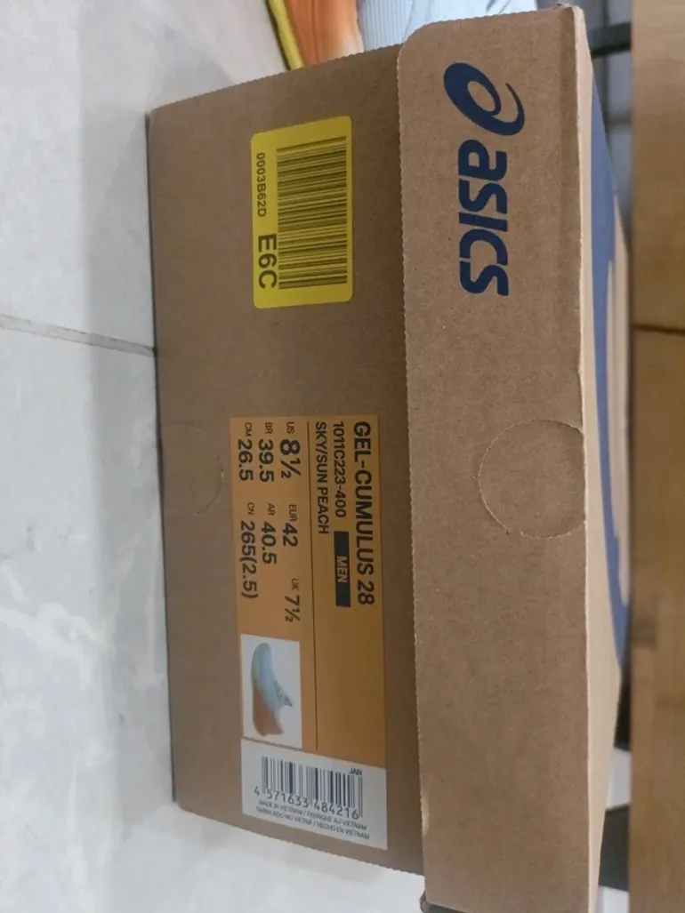 Used Asics Cumulus 28 bike — image 5 of 5