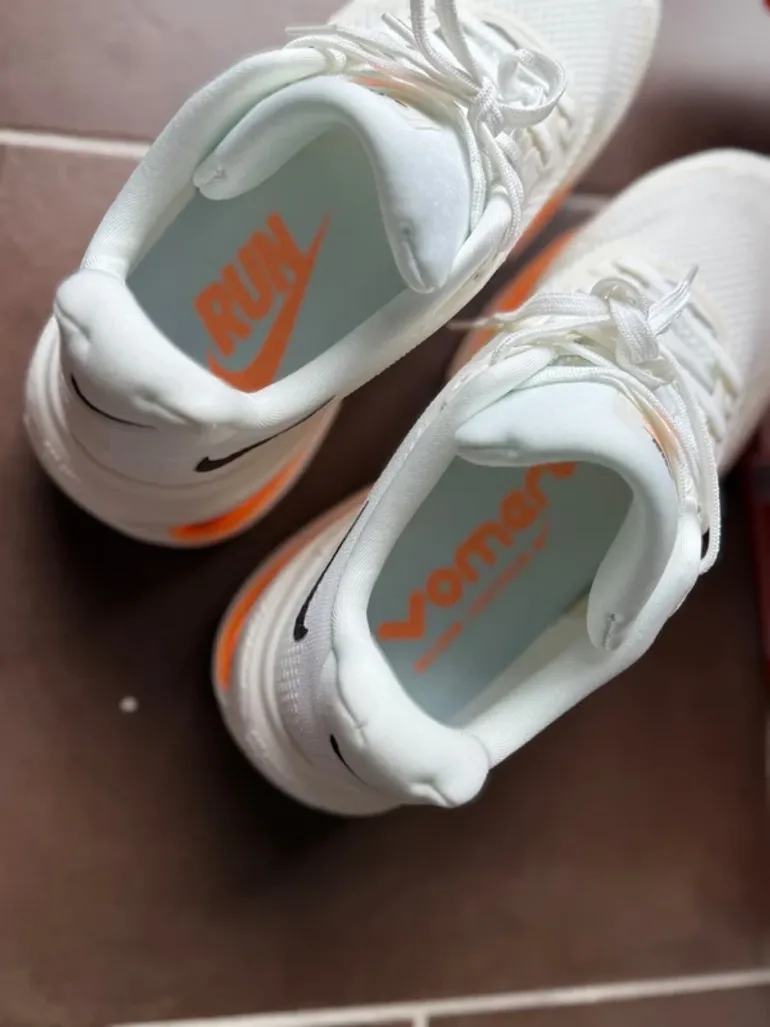 Used Nike Vomero bike — image 7 of 7