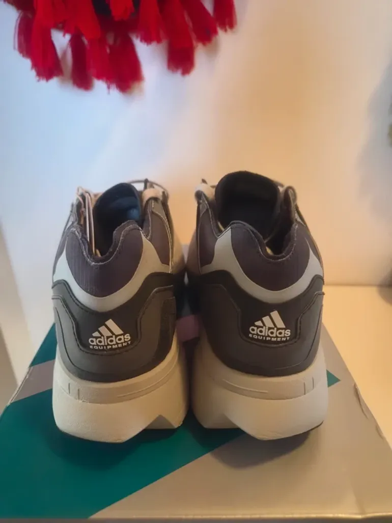 Used Continental EQT Adizero Adios Pro bike — image 12 of 15