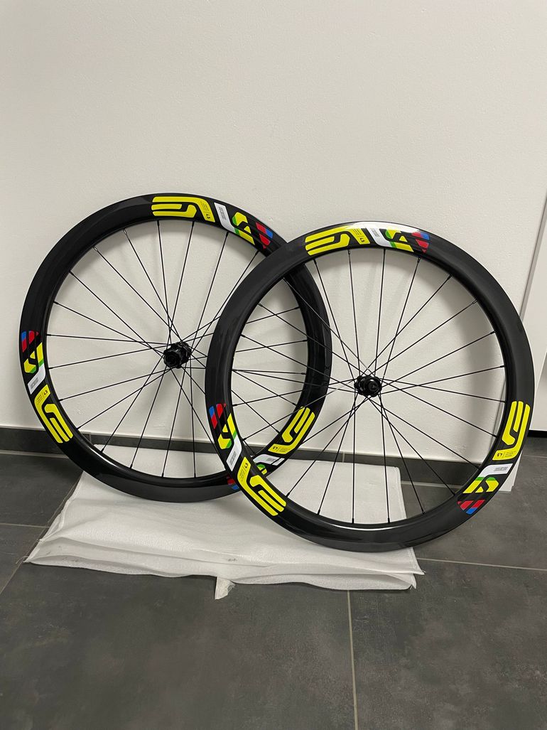 Brugt Enve SES 4.5 Wheelset 2026 bike — billede 2 af 8