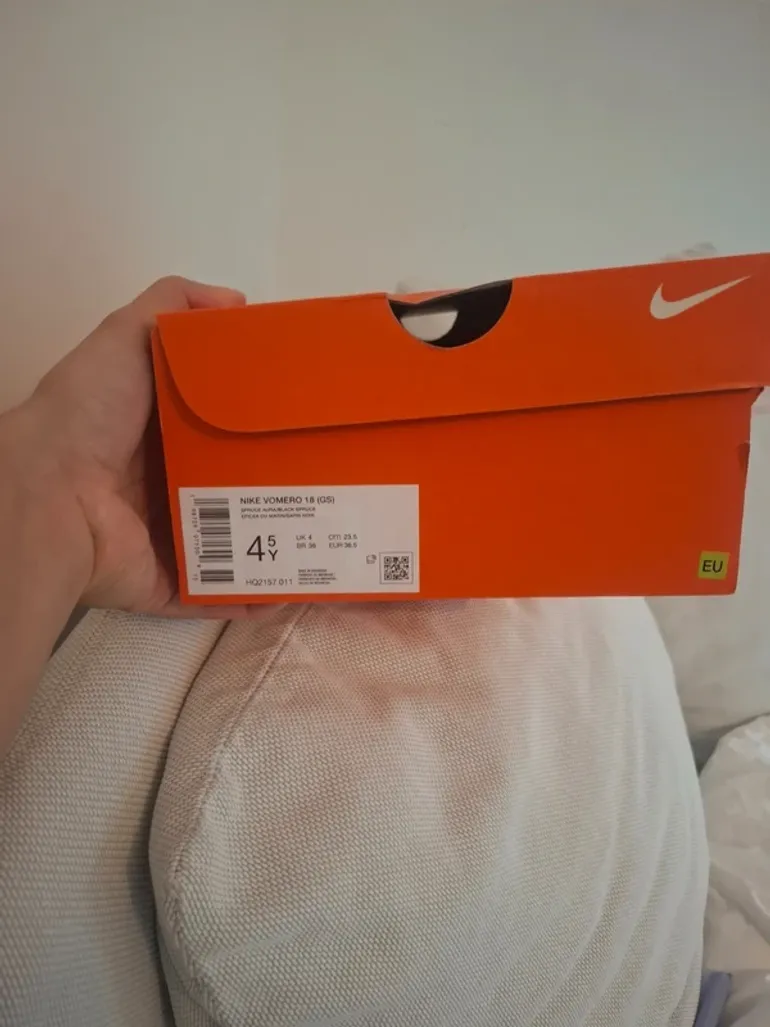Nike Vomero 18 bike usato — immagine 3 di 6