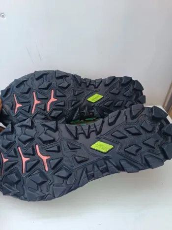 Used Asics Running Shoes bike — image 4 of 11