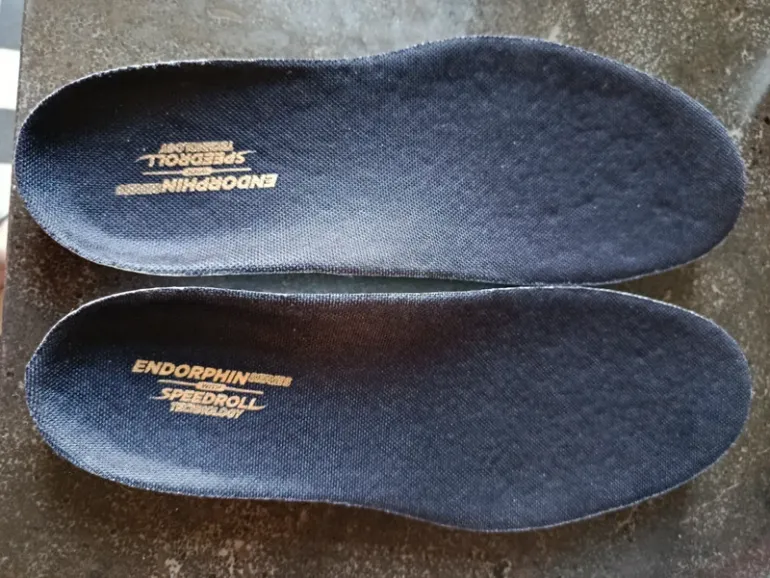 Used Saucony Endorphin Shift 2 bike — image 5 of 6