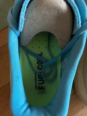 New Balance Fuecell Rebel V4 bike usato — immagine 9 di 14