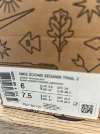 Used 100% Nike Zoomx Zegama Trail 2 bike — image 8 of 9