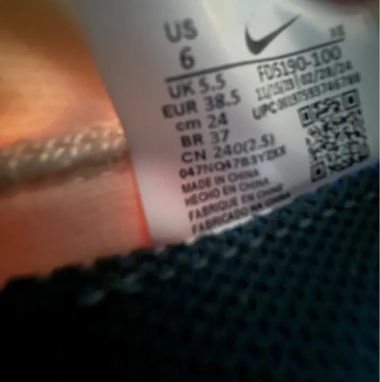 Used 100% Nike Zoomx Zegama Trail 2 bike — image 7 of 9