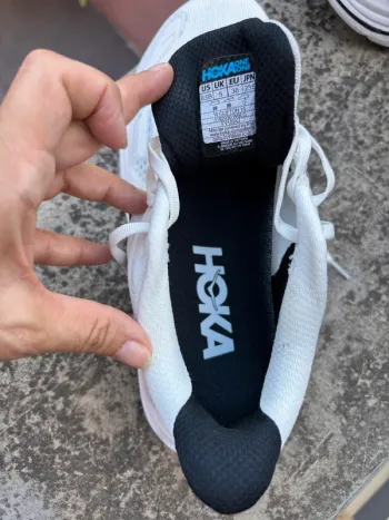 Hoka Clifton 10 bike usato — immagine 6 di 8