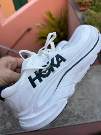 Hoka Clifton 10 bike usato — immagine 3 di 8
