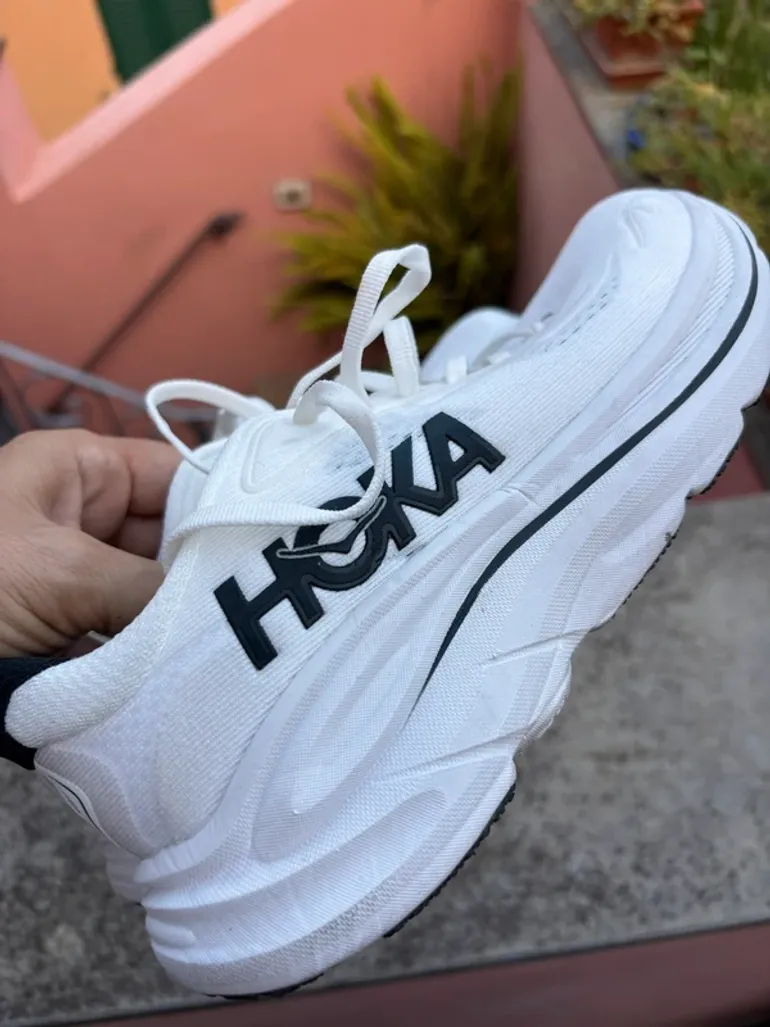 Hoka Clifton 10 bike usato — immagine 3 di 8