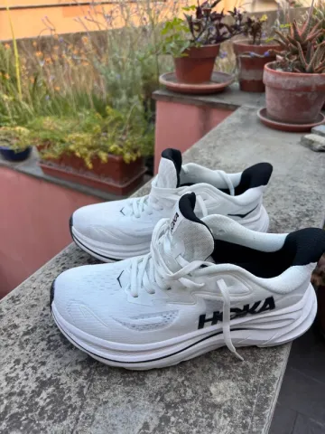 Käytetty Hoka Clifton 10 Running Shoes