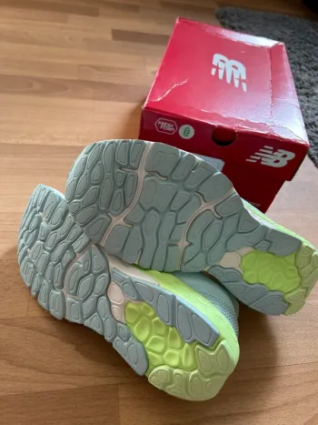 Used New Balance 880 Fresh Foam bike — image 5 of 6
