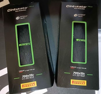 Käytetty Pirelli Cinturato Road TLR Tyres & Tubes