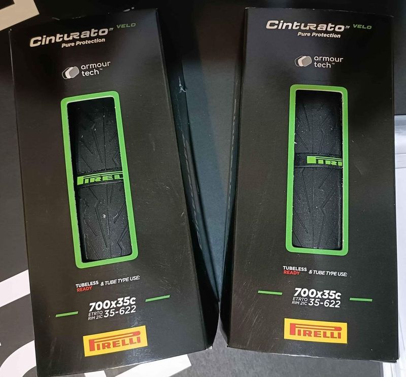Gebrauchtes Pirelli Cinturato Road TLR Tyres & Tubes