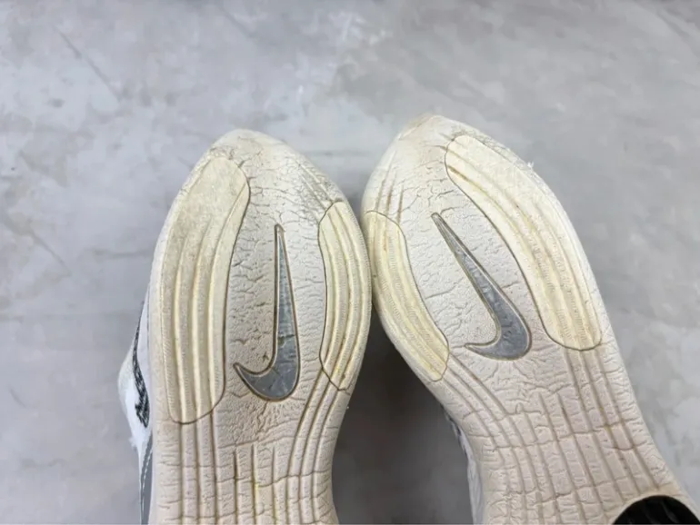 Używany Lightweight ZoomX Vaporfly Next% 2 bike — zdjęcie 9 z 12