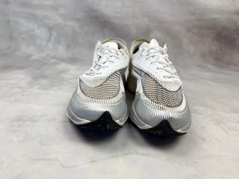 Używany Lightweight ZoomX Vaporfly Next% 2 bike — zdjęcie 4 z 12