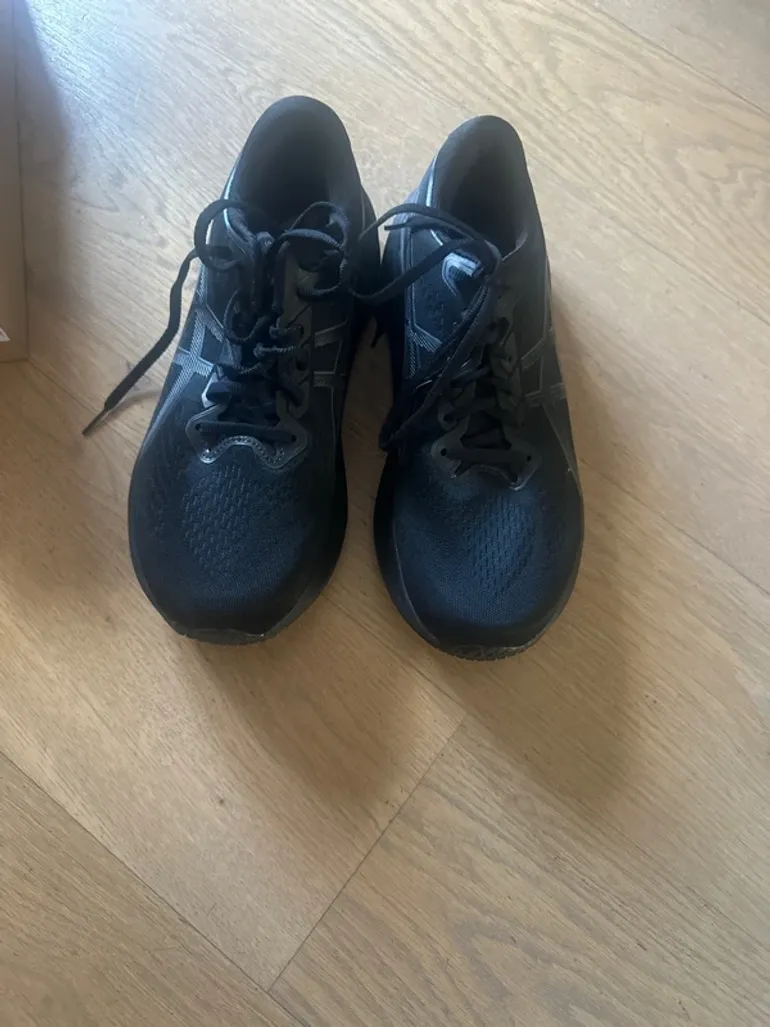 Asics Hardloopschoenen maat 44 bike usato — immagine 2 di 6