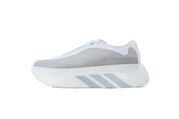 Adidas Hyperboost Running Shoes usato