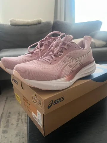 Used Asics Gel-Pulse 17 Running Shoes