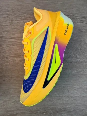 Used Nike Zoom Fly 6 bike — image 3 of 11