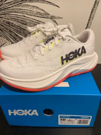 Gebrauchtes Hoka One One Rincon 4 bike — Bild 2 von 9