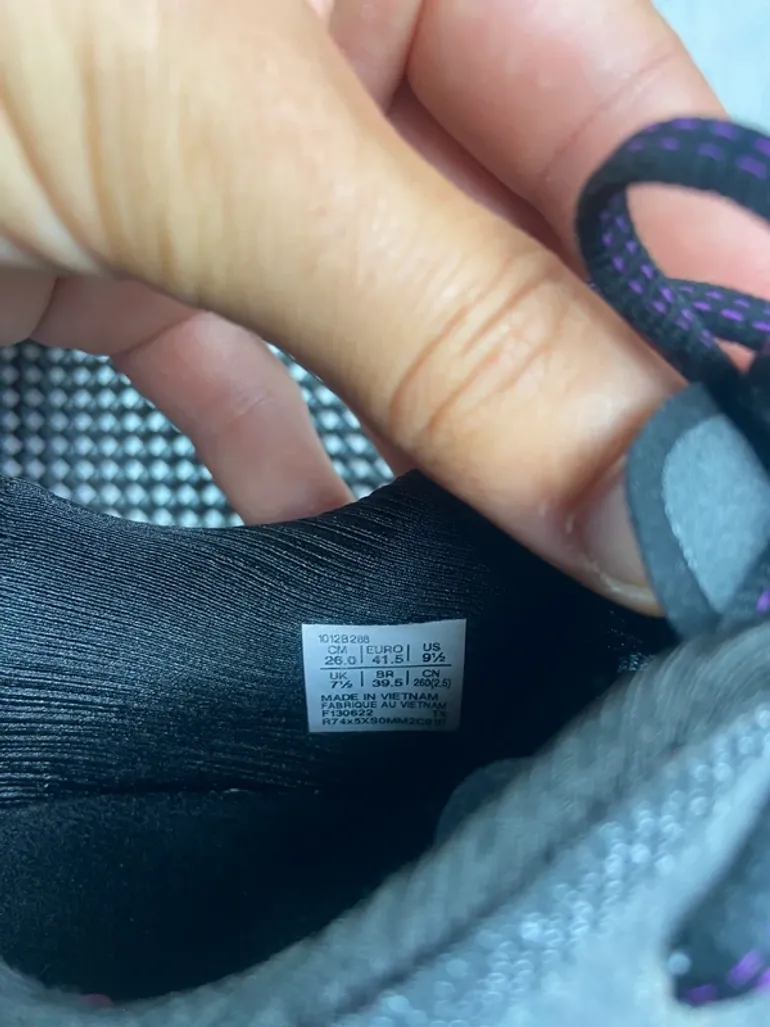 Tweedehands Asics Novablast 3 bike — afbeelding 7 van 7