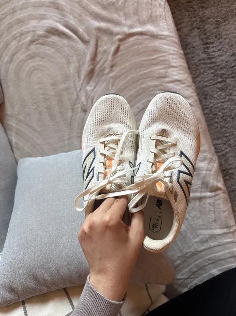 Used New Balance Running Shoes bike — image 3 of 8