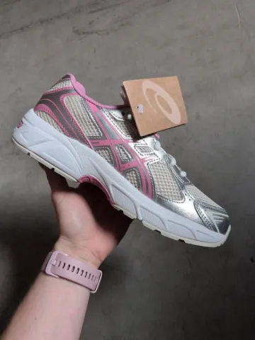 Used Asics Gel 1130 Running Shoes