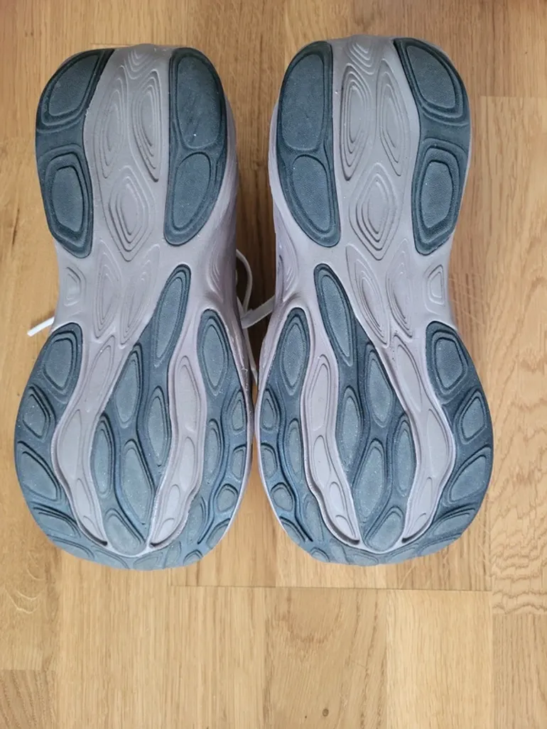 Used New Balance Sneakers bike — image 6 of 8