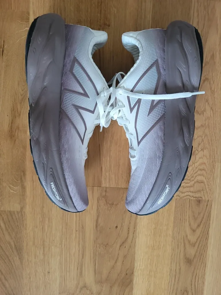 Used New Balance Sneakers bike — image 2 of 8