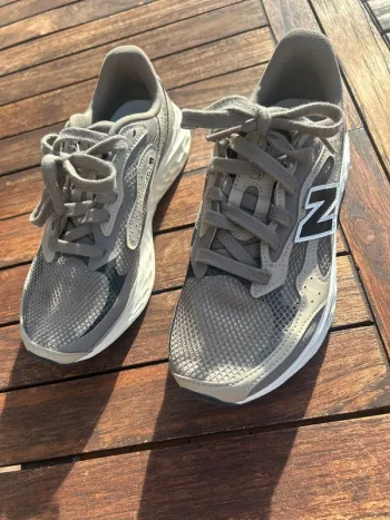 Used New Balance Arishi bike — image 3 of 7