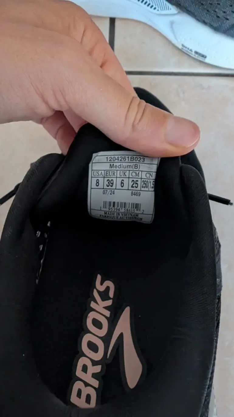 Used Brooks Adrenaline GTS 24 bike — image 8 of 15