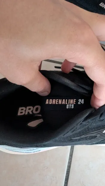 Used Brooks Adrenaline GTS 24 bike — image 3 of 15